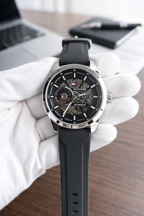 Tommy_Hilfiger Automatic Skeleton