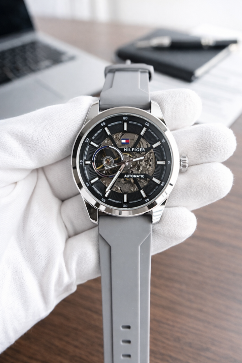 Tommy_Hilfiger Automatic Skeleton